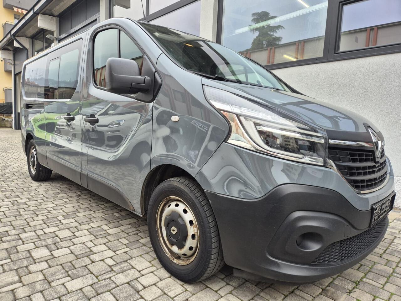 RENAULT TRAFIC ENERGY dCi 120cv 6 POSTI - autocarr