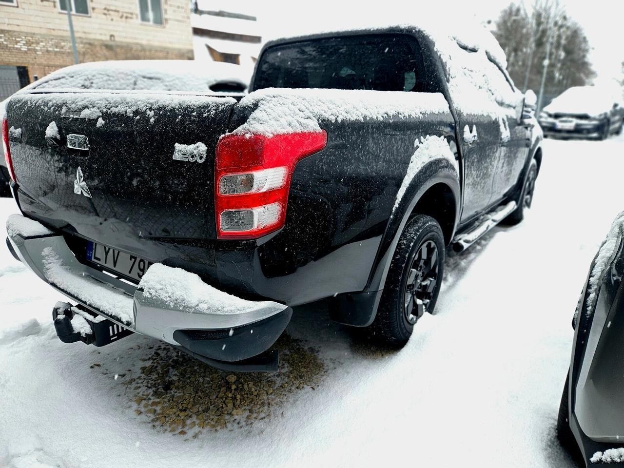 Mitsubishi L200 2.4 DI-D/181CV Double Cab Intense Hp Mivec