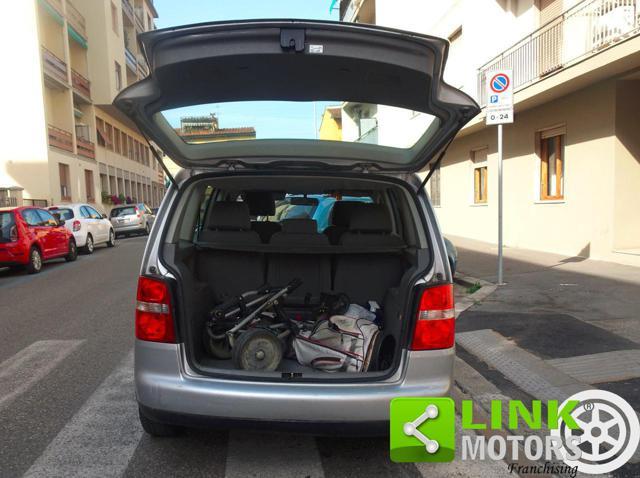 VOLKSWAGEN Touran Van 2.0 TDI UNICO PROPRIETARIO