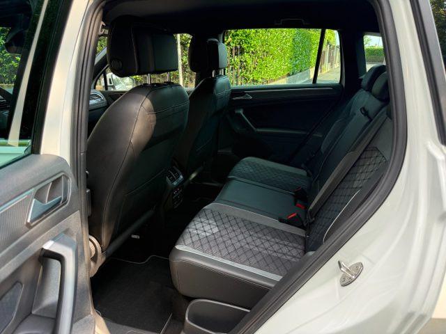 VOLKSWAGEN Tiguan 2.0 TDI 150 CV SCR DSG R-Line 4 MOTION