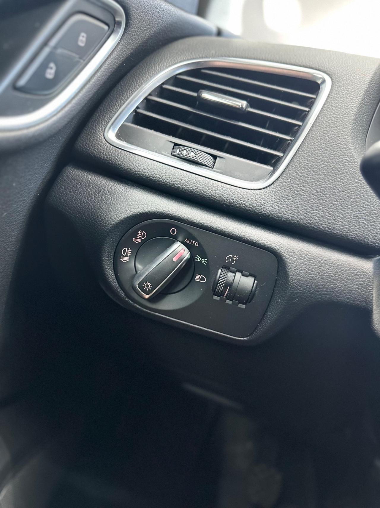 Audi Q3 2.0 TDI 140cv