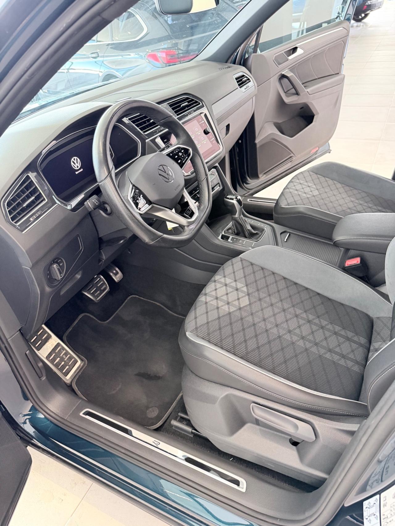 Volkswagen Tiguan 2.0 TDI 150 CV SCR DSG R-Line