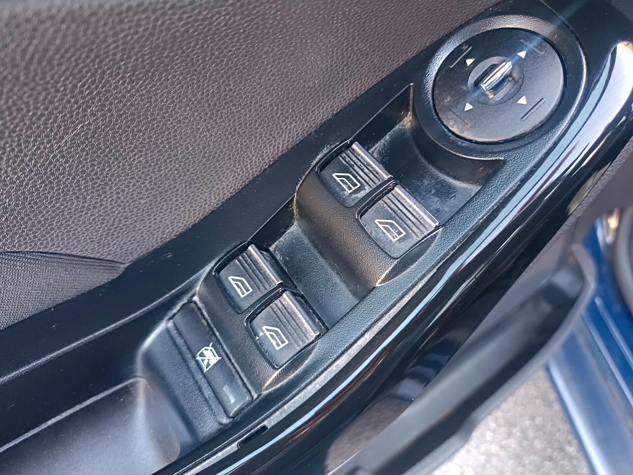 Ford Fiesta Benzina/Gpl Titanium