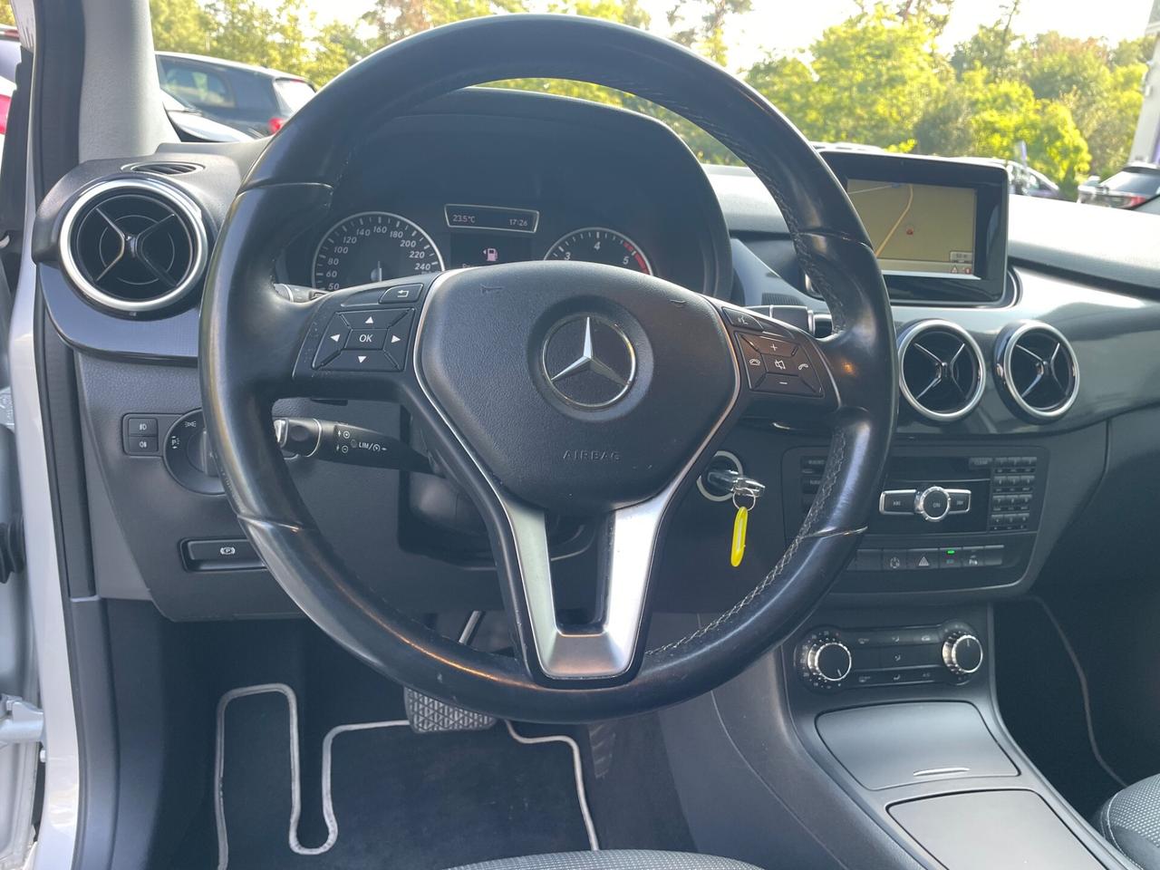 Mercedes-benz B 180 CDI Automatik*Navi*Retrocamera*