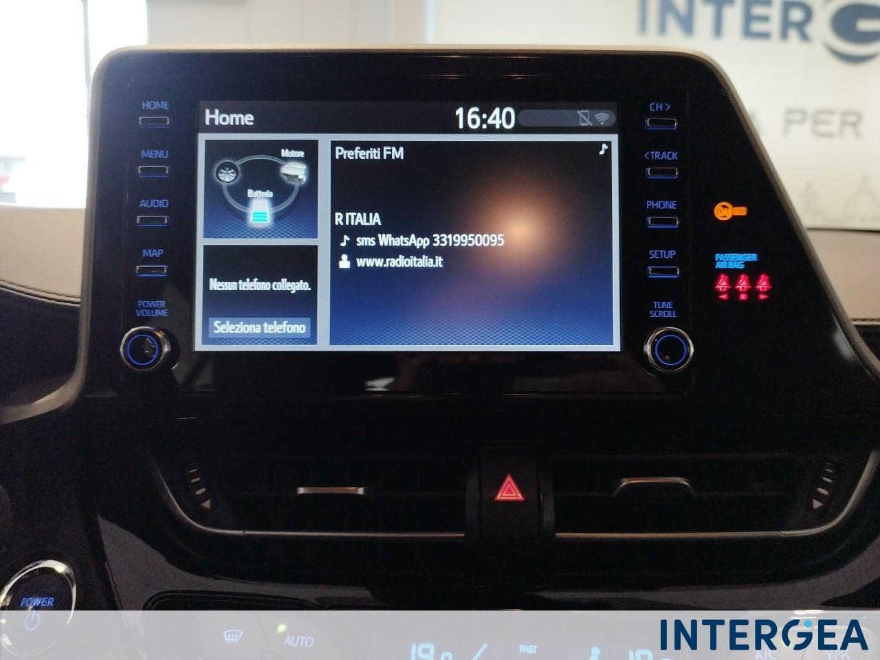 TOYOTA C-HR 1.8h Active e-cvt