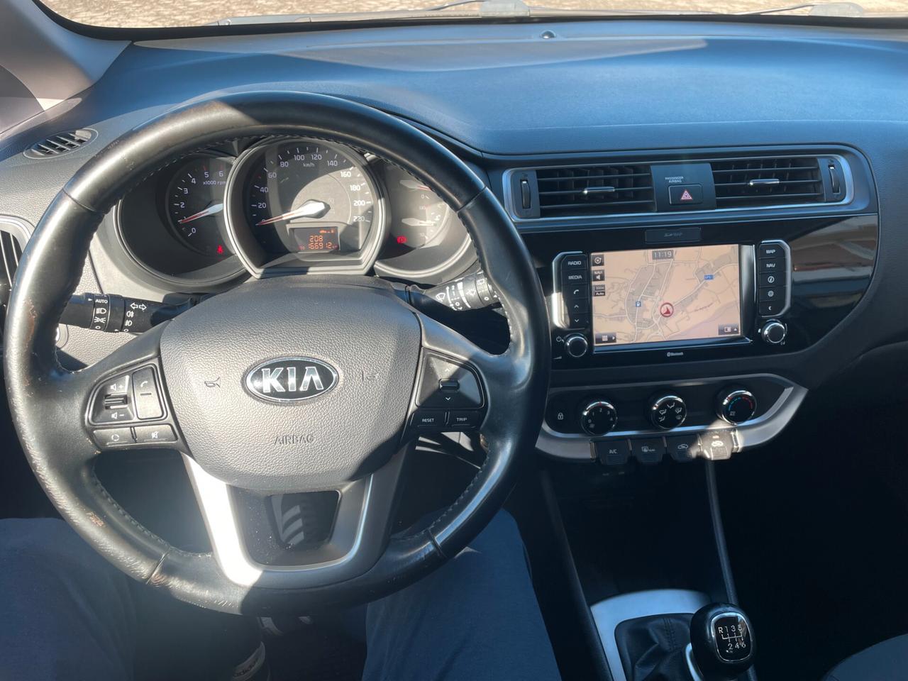 Kia Rio 1.1 CRDi 5p. Active Collection RETROCAMERA