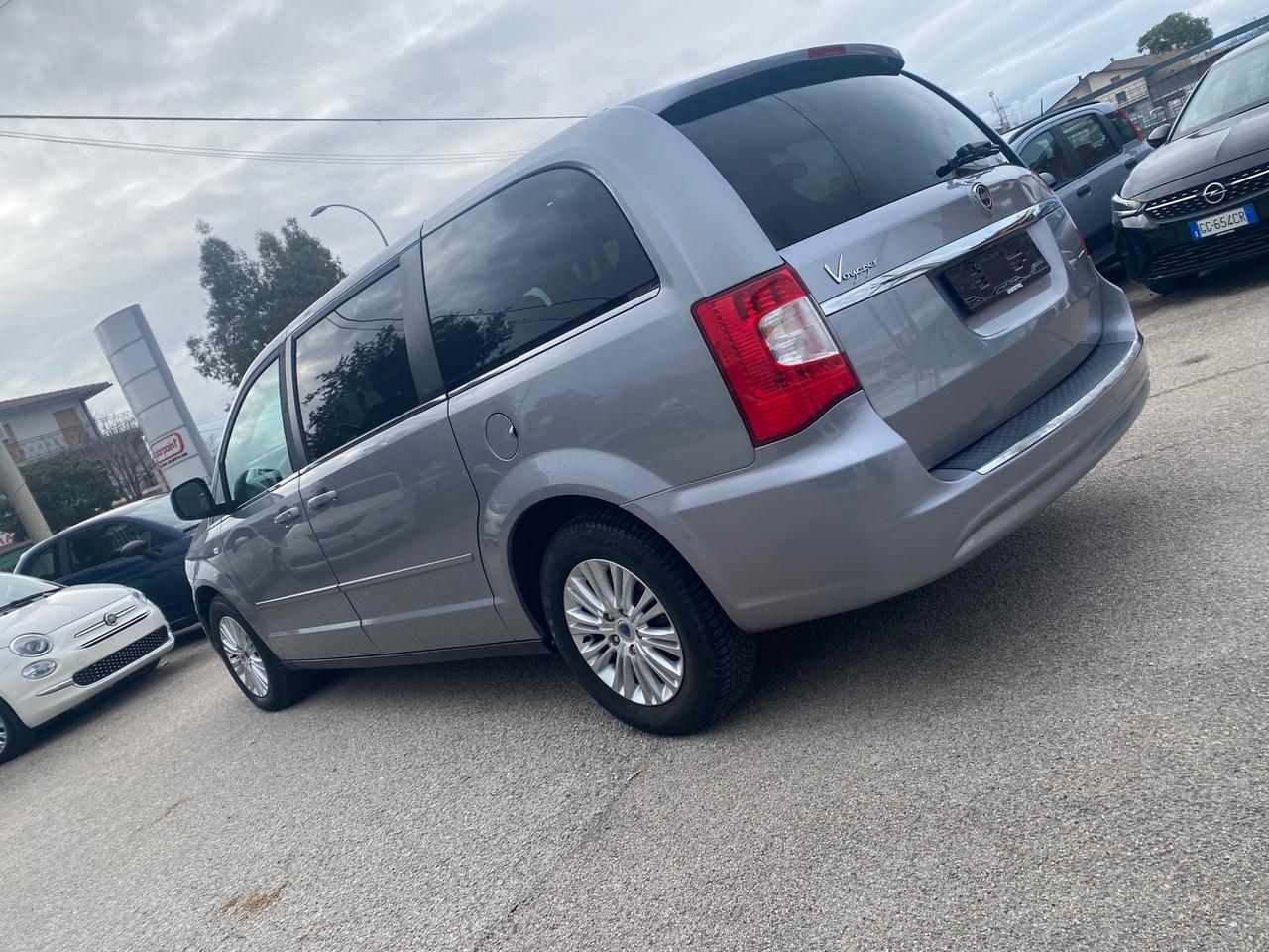 Lancia Voyager 2.8 Turbodiesel Silver 177 CV Auto