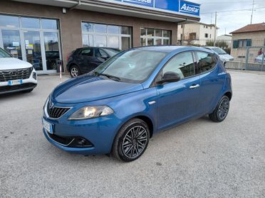Lancia Ypsilon 1.0 HYBRID 70CV GOLD 2023