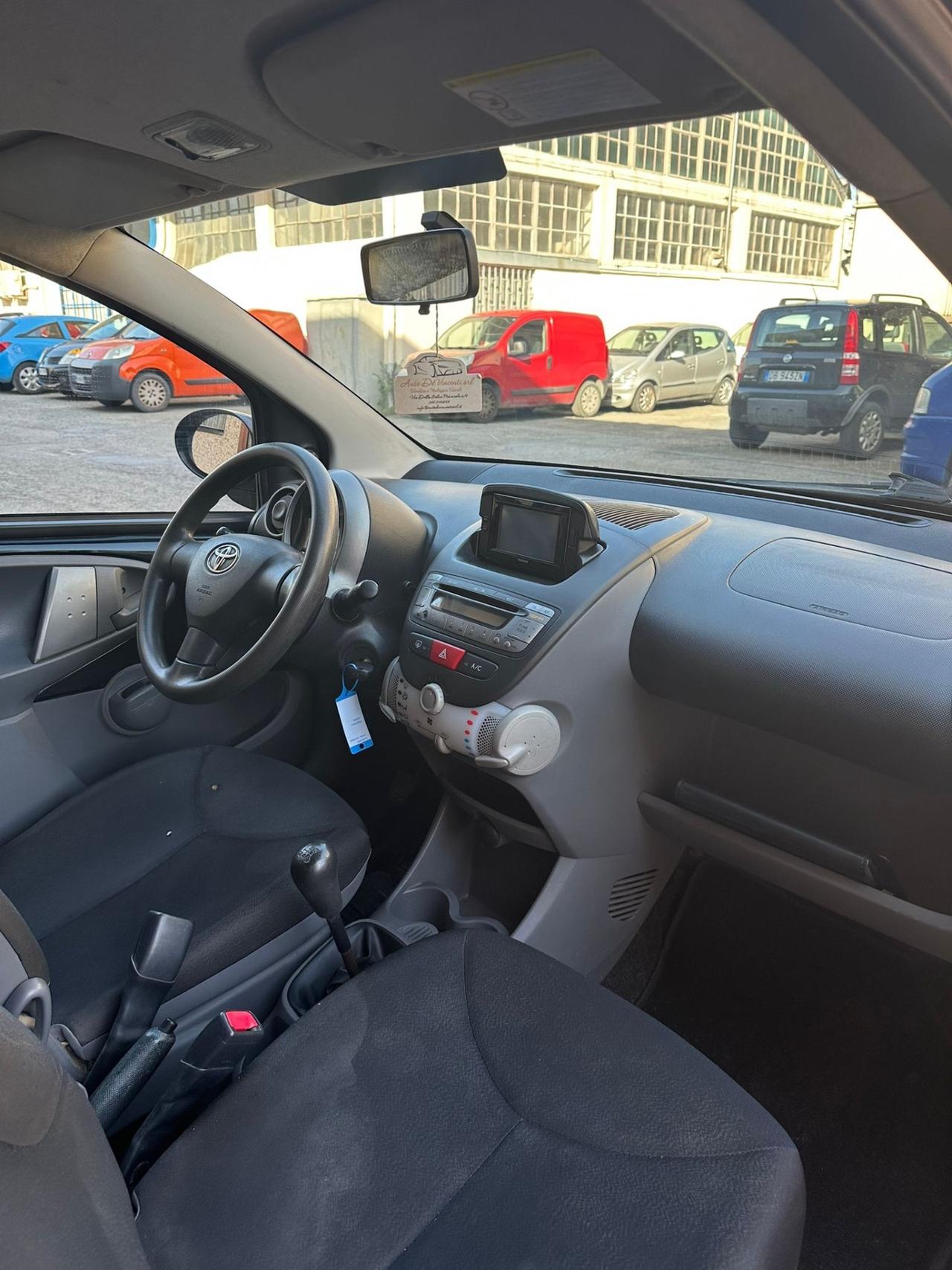 Toyota Aygo 1.0 12V VVT-i 5 porte Sol Connect