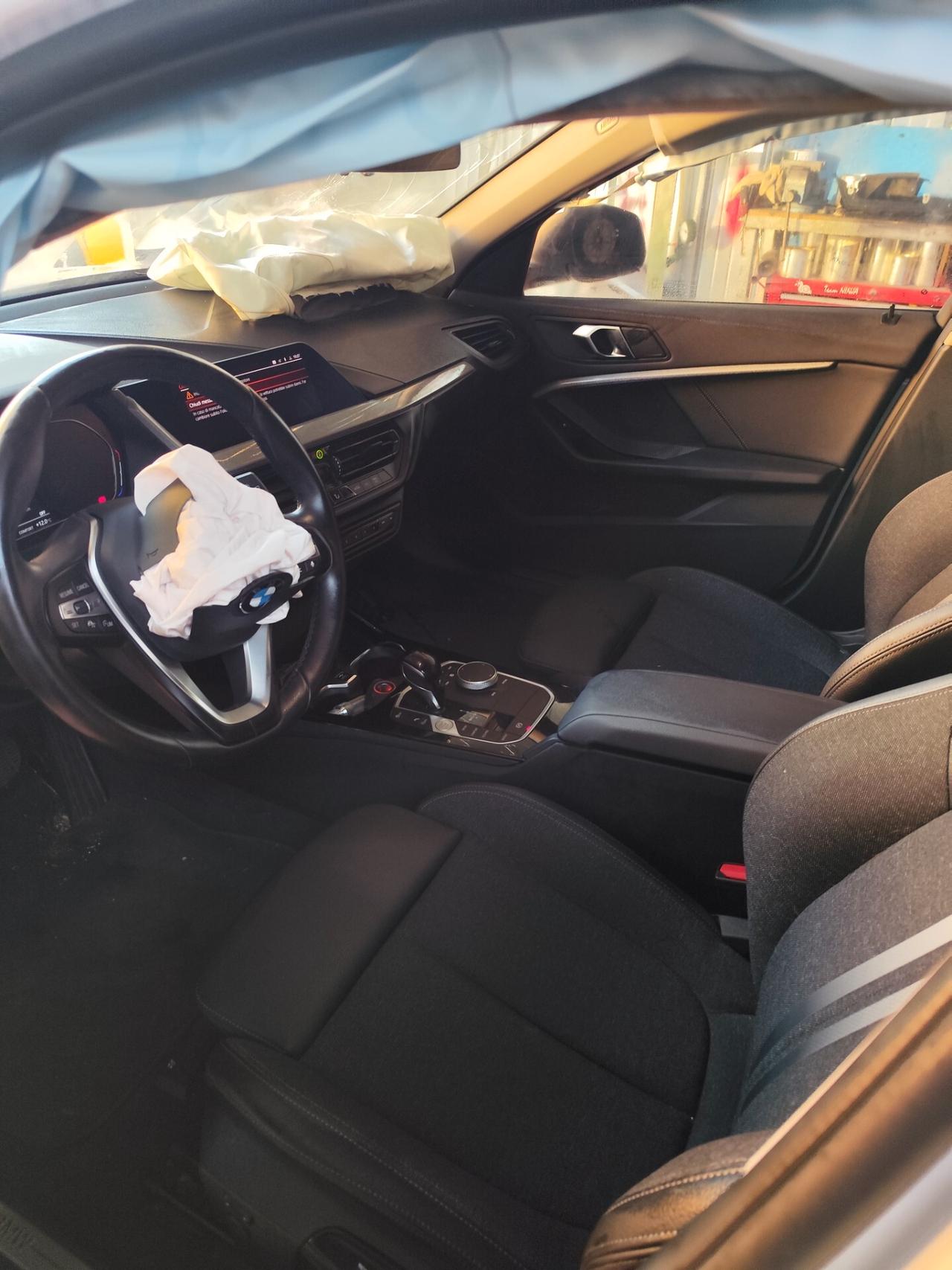 Bmw 116 116d 5p. Advantage