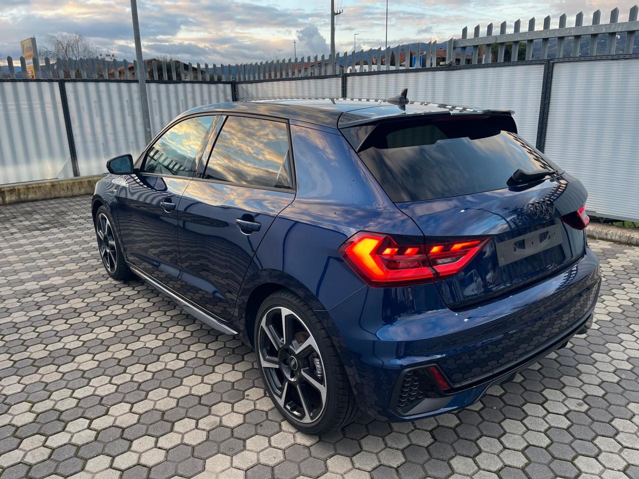 Audi A1 SPB 30 TFSI S tronic line edition