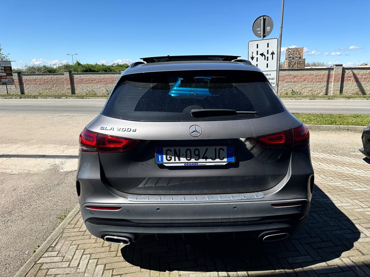 Mercedes-benz GLA 200 GLA 200 d Automatic Premium Tetto Apribile
