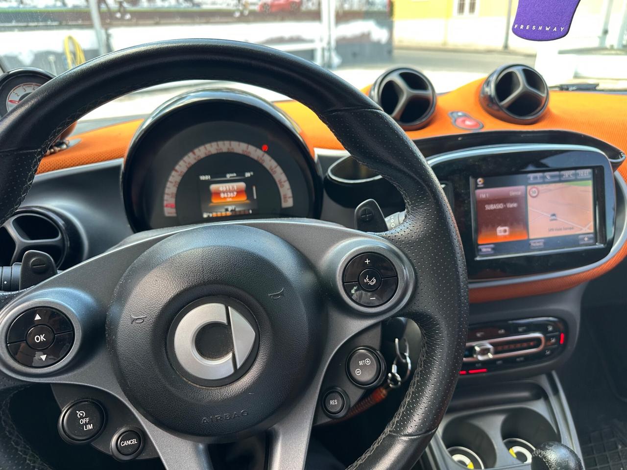 Smart ForTwo BRABUS 0.9 Turbo twinamic parisblue Xclusive