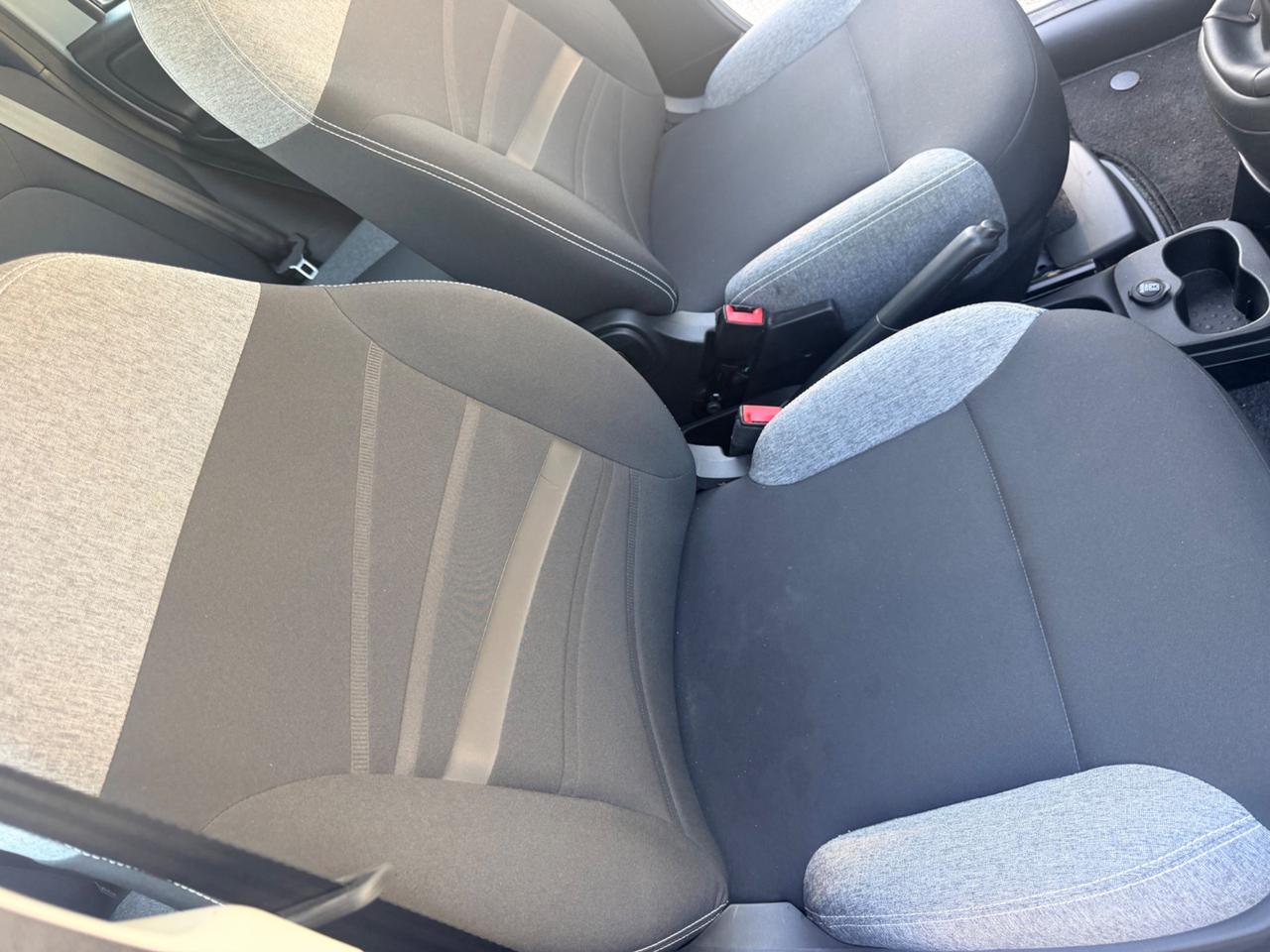 Fiat Panda 1.0 FireFly Hybrid 15.000 KM