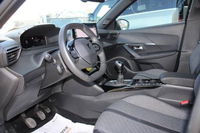 Peugeot 2008 1.2 puretech Allure s&s 100cv con CarPlay