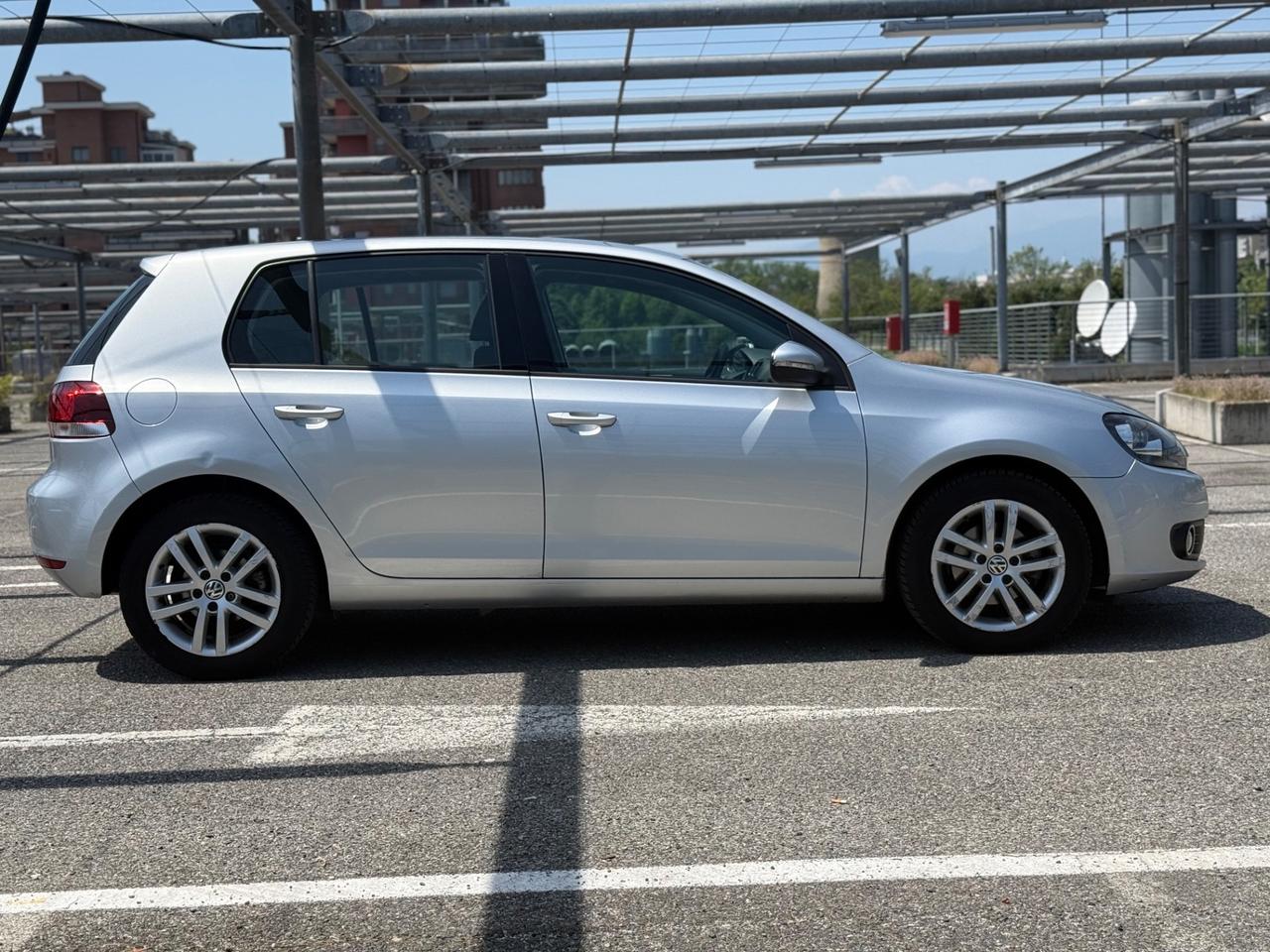 Volkswagen Golf 1.6 TDI DPF 5p. Highline