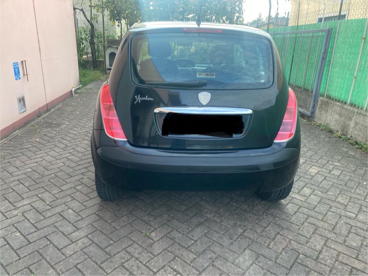 Lancia Ypsilon 1.2 16V neopatentati