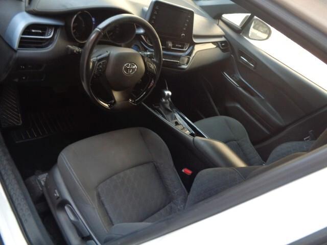 Toyota C-HR 1.8 Hybrid E-CVT Active NESSUN VINCOLO DI FINANZIAMENTO