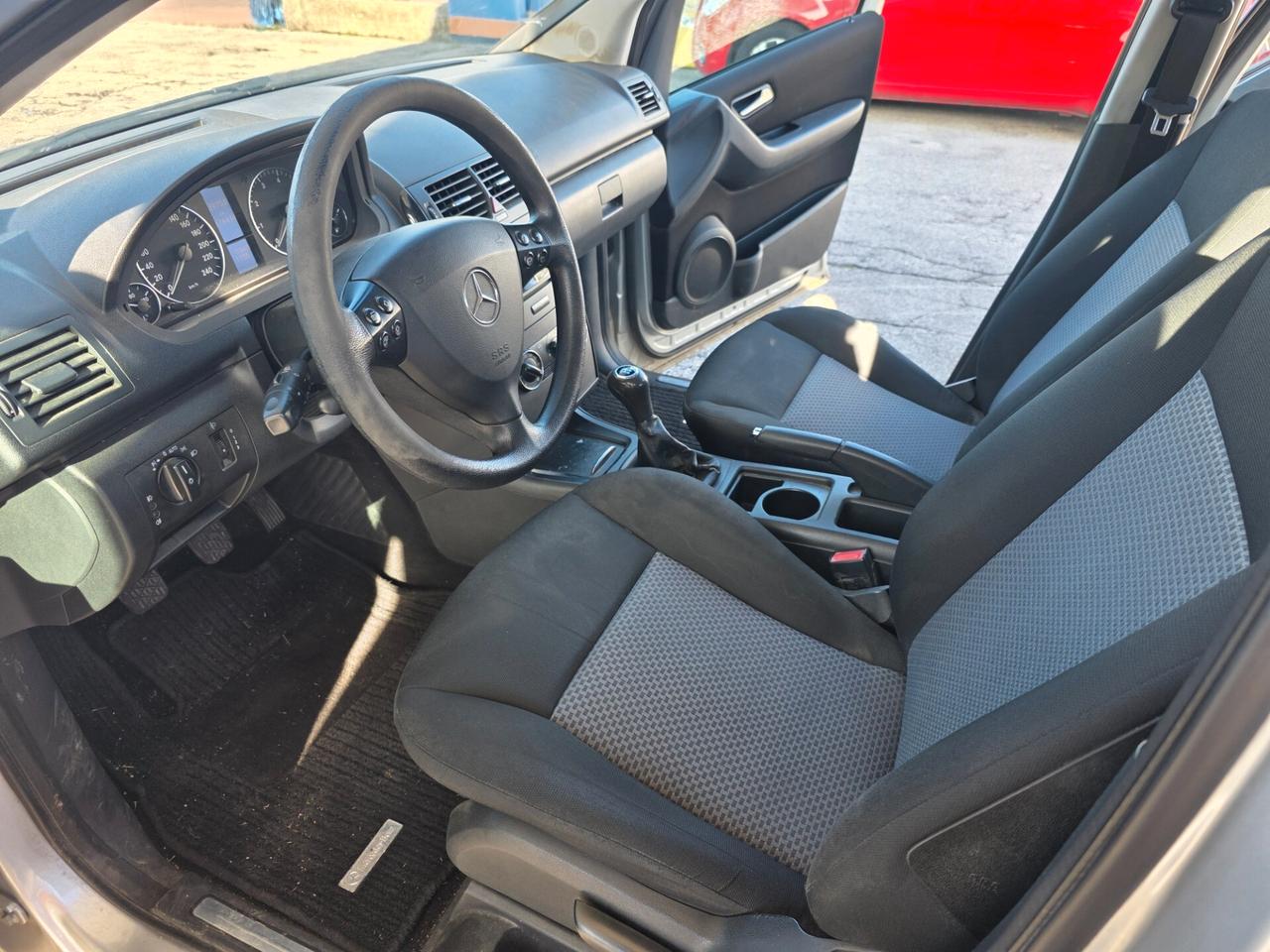 Mercedes-benz A 150 Avantgarde con 178.000km Neopatentati ok