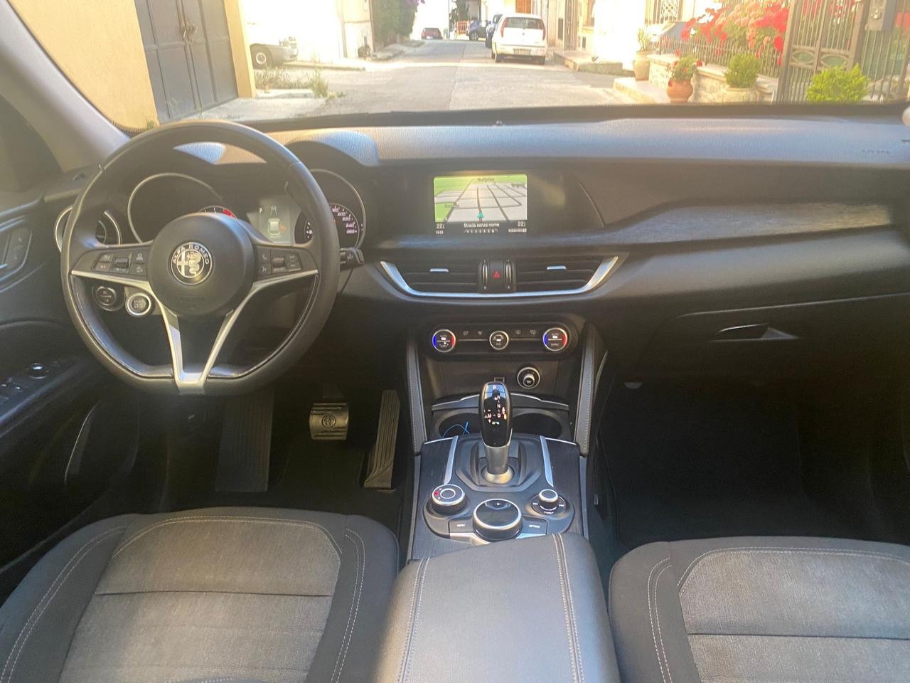 Alfa Romeo Stelvio 2.2 Turbodiesel 190 CV AT8 RWD Business