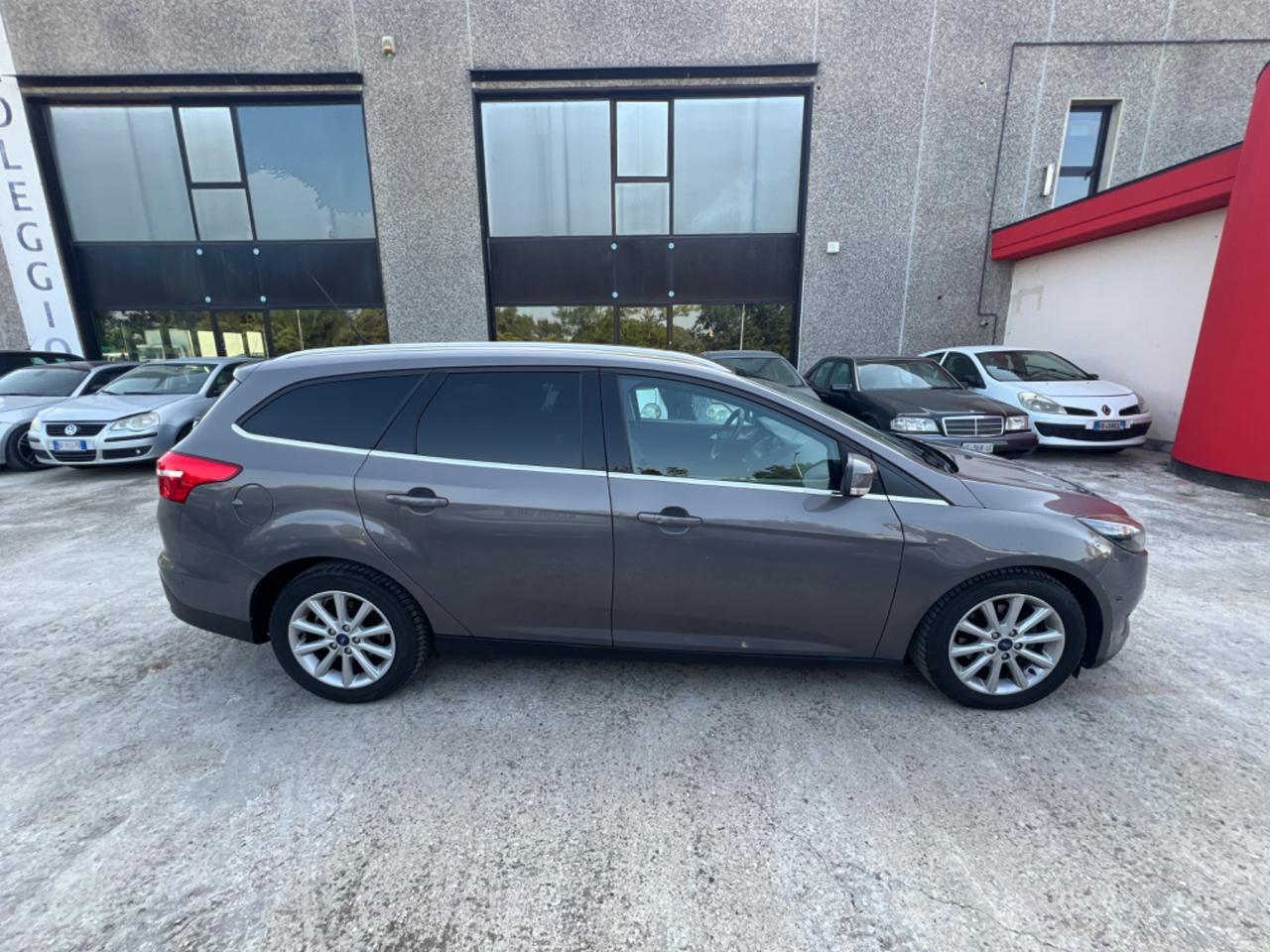 Ford Focus 1.5 TDCi 120 CV Start&Stop Powershift Titanium