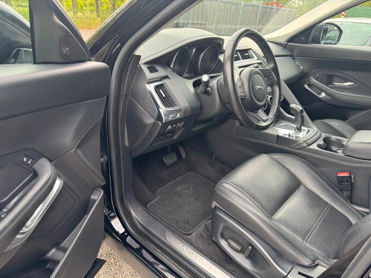 Jaguar E-Pace 2.0D 150 CV AWD aut. SE