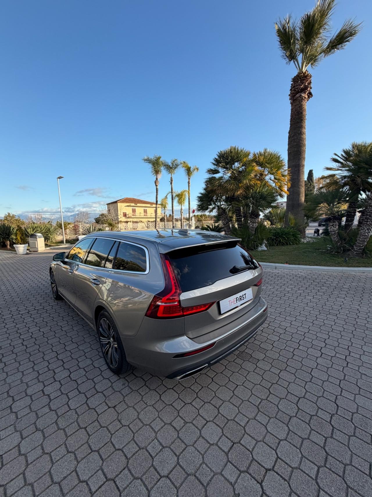 Volvo V60 D3 R-design