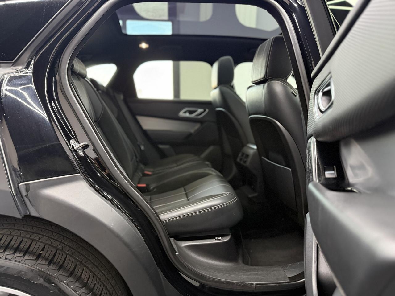 Land Rover Range Velar 2.0D I4 180 CV R-Dynamic HSE