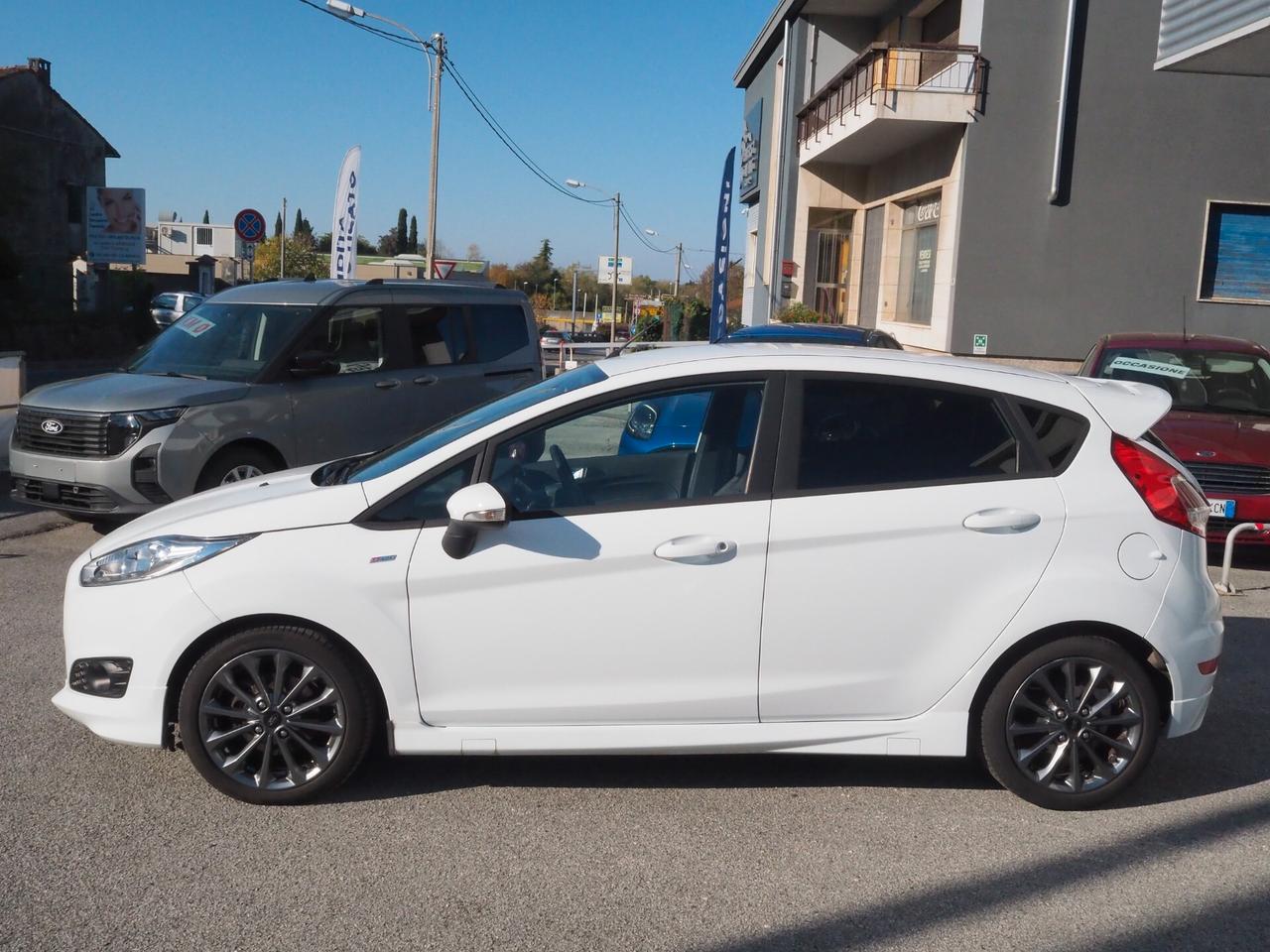 Ford Fiesta 1.5 TDCi 75CV 5 porte ST-Line