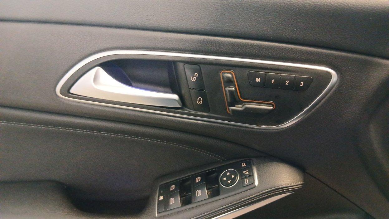 Mercedes-Benz CLA (C/X117) - CLA 220 d S.W. Automatic Premium Dark Night