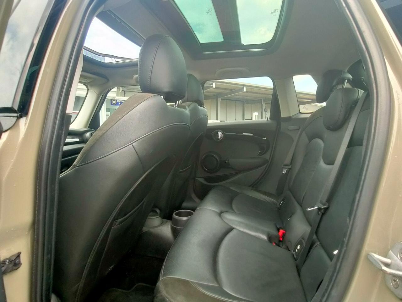 Mini 2.0 Cooper SD aut. Hype 5 porte FULL OPTIONAL