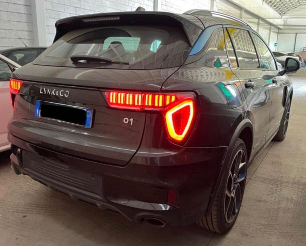 Lynk&co 01 PHEV