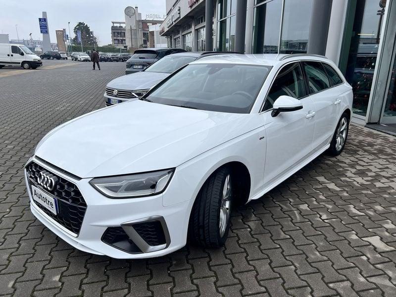 Audi A4 Avant 30 TDI/136 CV S tronic S line edition