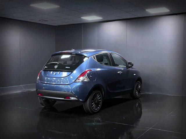 LANCIA Ypsilon 1.0 FireFly 5 porte S&S Hybrid Silver