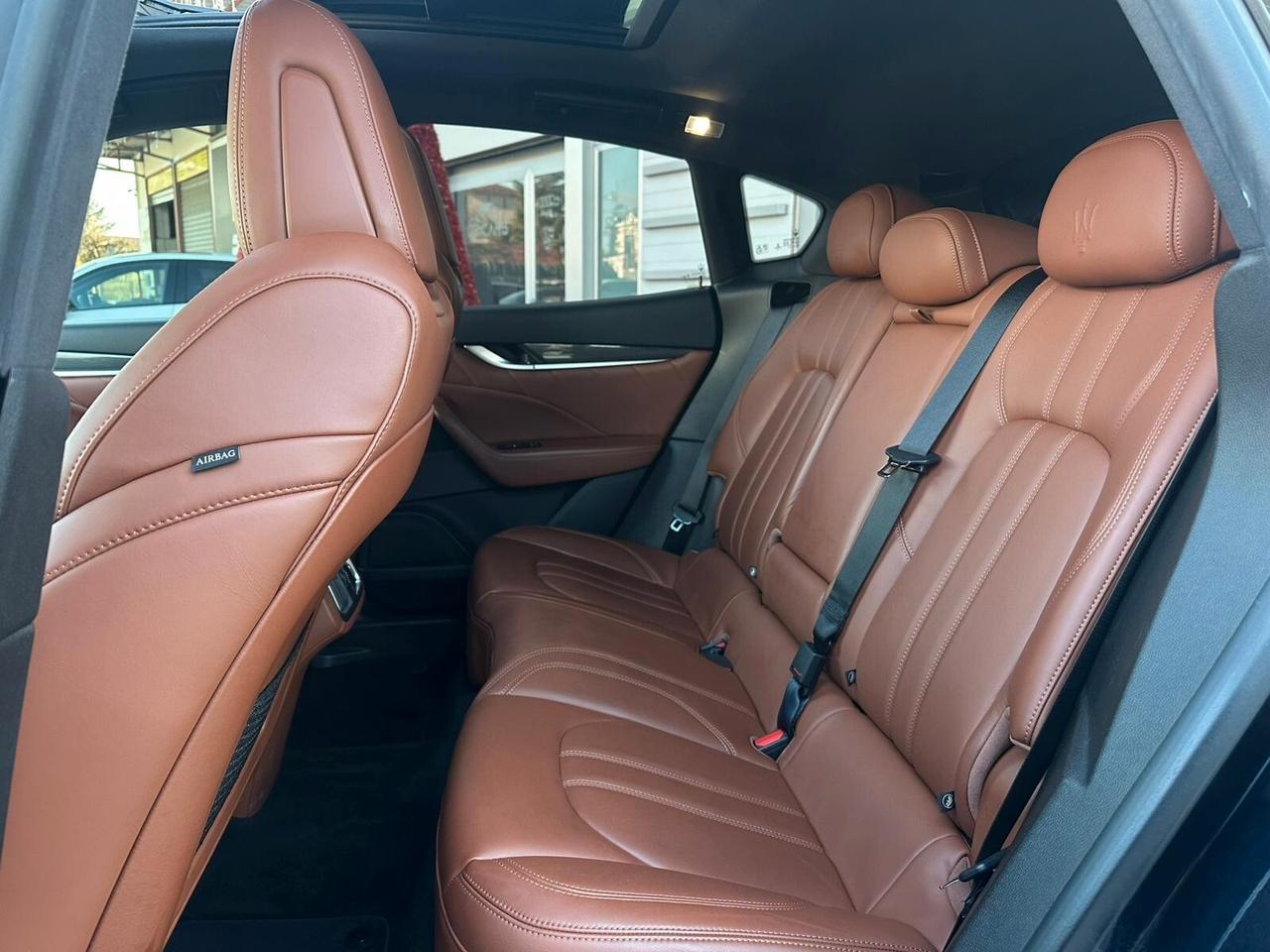 Maserati Levante MHEV 330 CV AWD GT - Tetto apribile