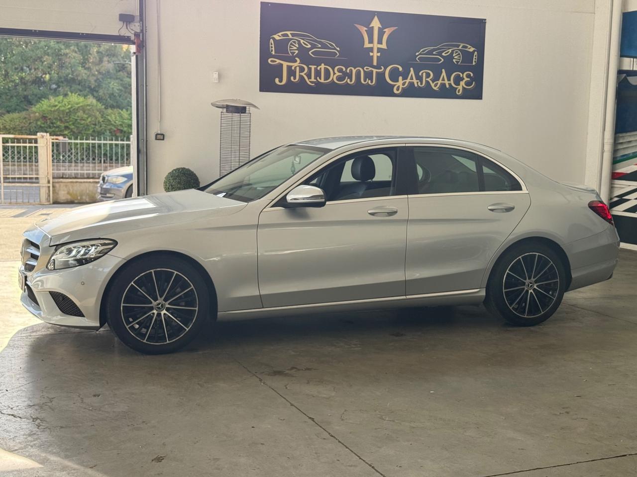 Mercedes-benz C 200 d Auto Premium