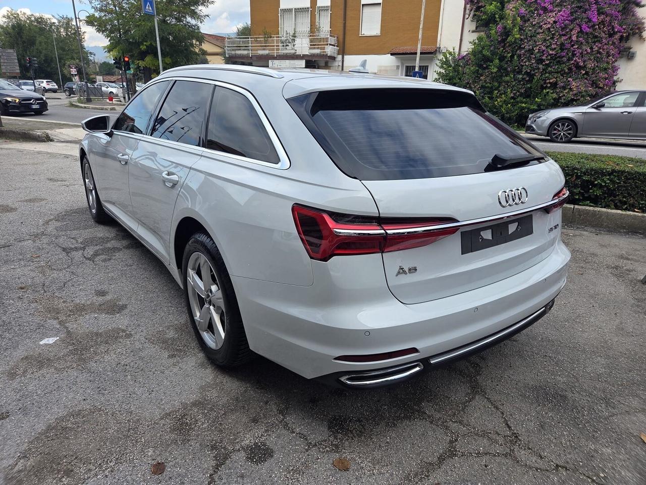 AUDI A6 AVANT 35TDI HYBRID BIANCO PERLA