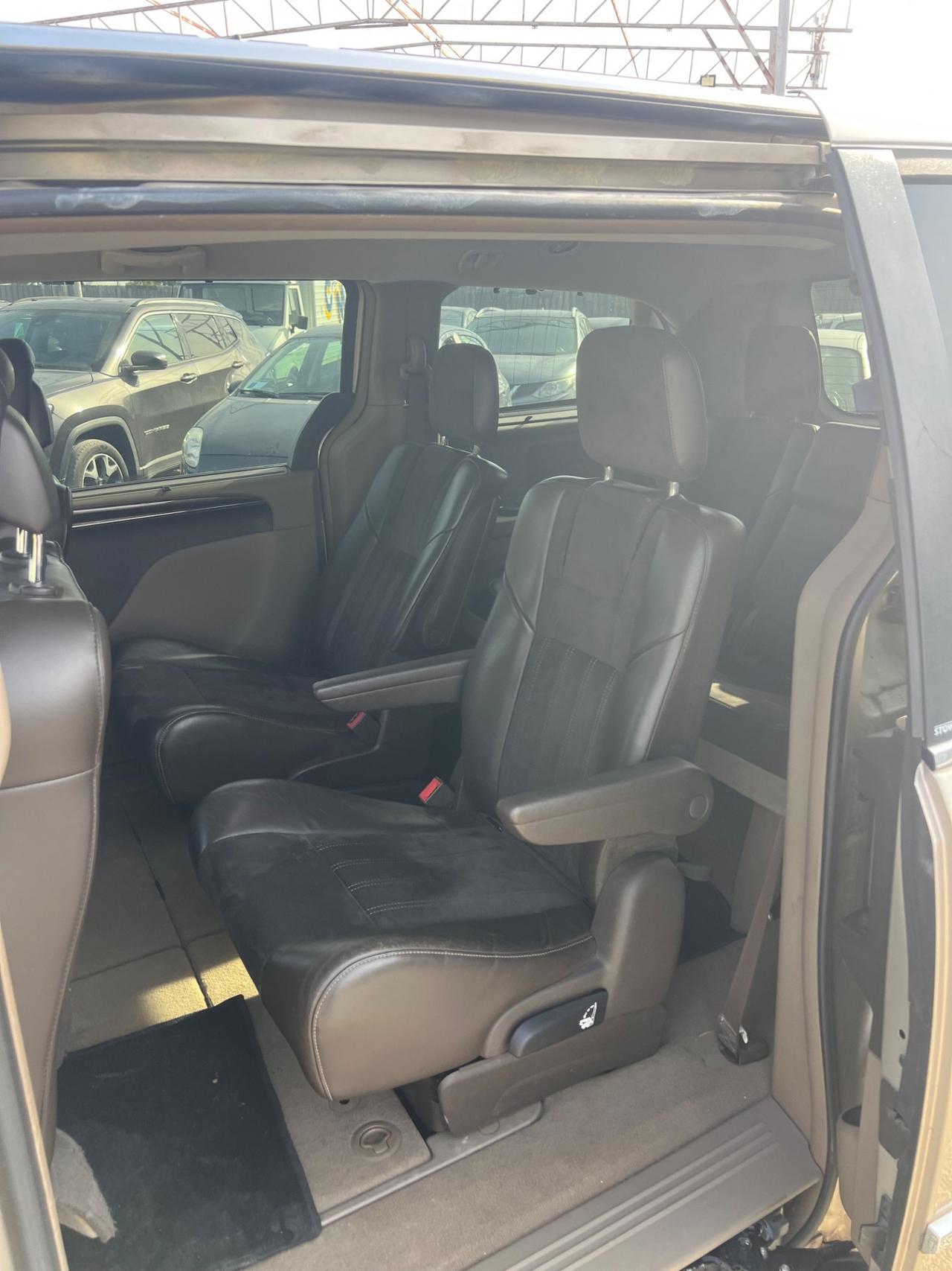 Lancia Voyager 2.8 Turbodiesel Platinum 177 CV