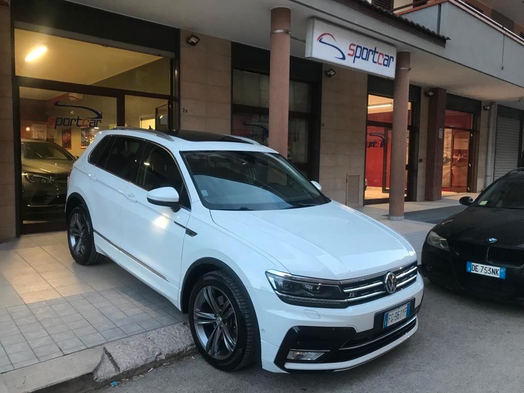 Volkswagen Tiguan 2.0 TDI 190CV DSG 4MOTION EXECUTIVE R LINE TETTO LED NAVY 19