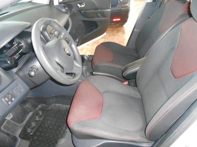 RENAULT Clio 1.2 75CV 5 porte Wave