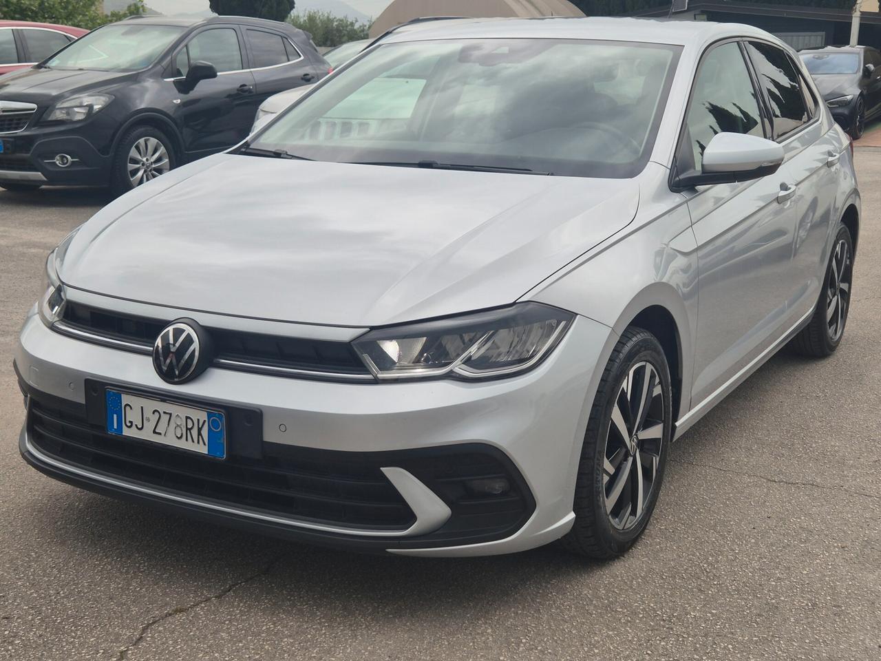 Volkswagen Polo 1.0 TSI DSG R-Line