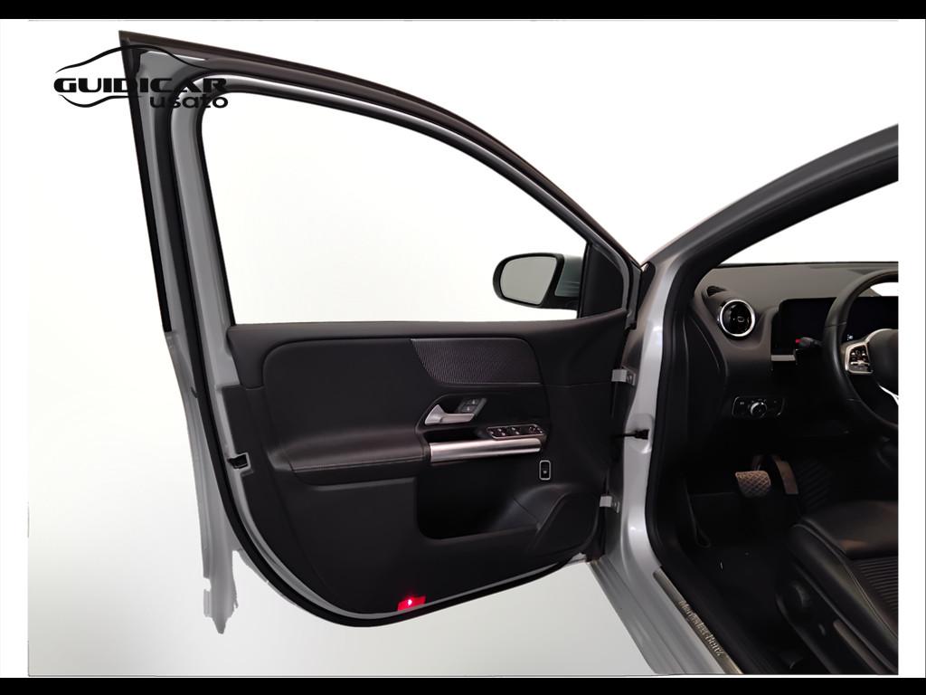 Mercedes-Benz Classe B - W247 2018 - B 180 d Sport Plus auto