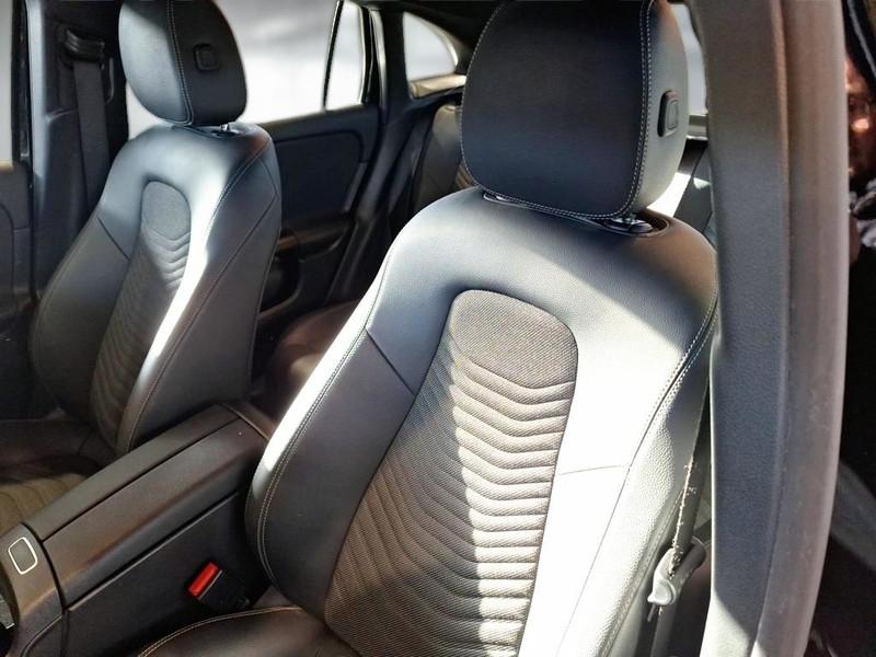 MERCEDES-BENZ GLA 250 e Plug-in hybrid Auto Business Extra