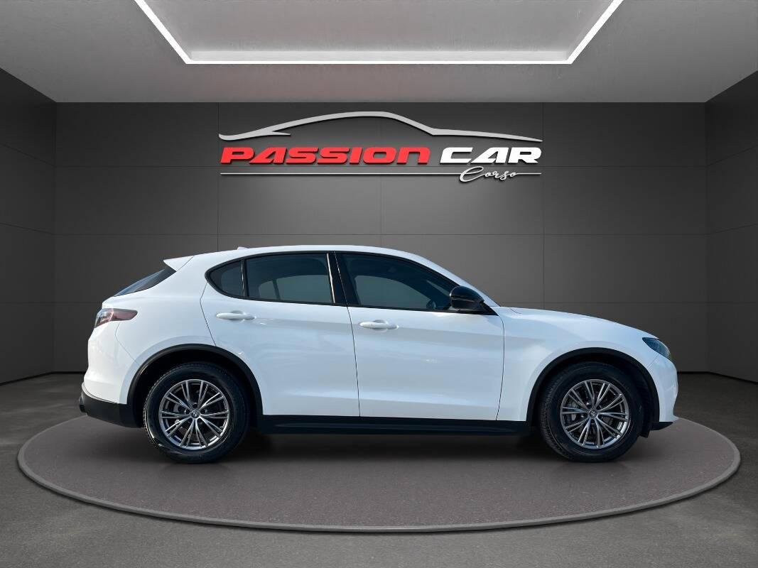 Alfa Romeo Stelvio 2.2 t Super rwd 160cv auto
