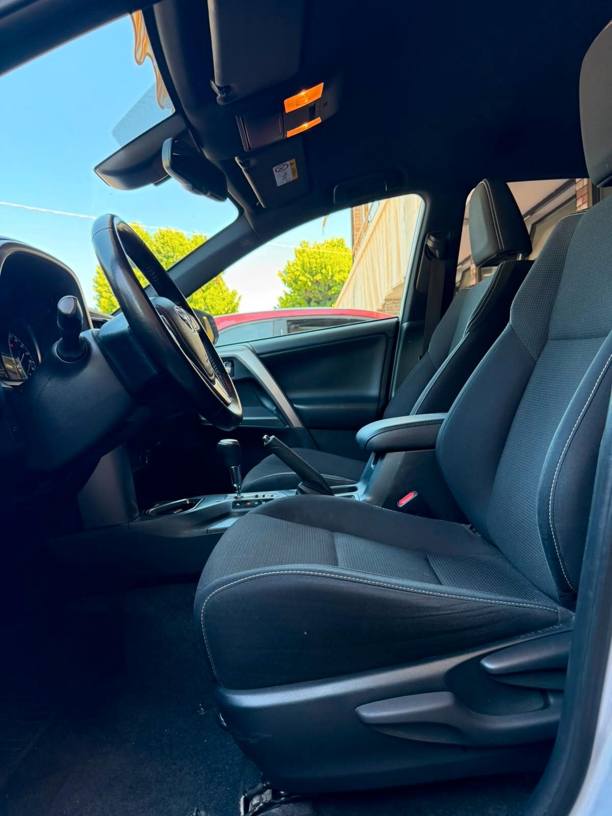 Toyota RAV 4 RAV4 2.5 Hybrid 2WD Lounge