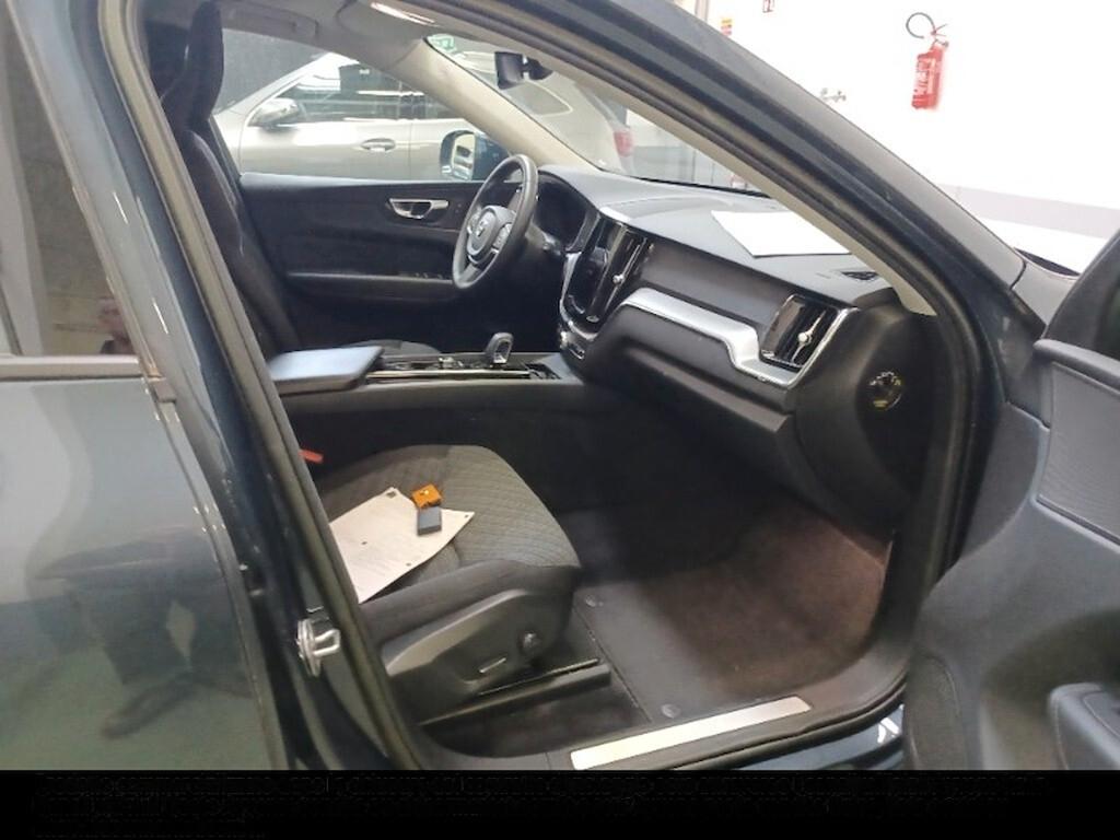 VOLVO XC60 2.0D 197CV B4 (D) AUTOMATIC BUSINESS SPORT ( FARI LED - COCKPIT - NAVI - MIRROR - PDC )