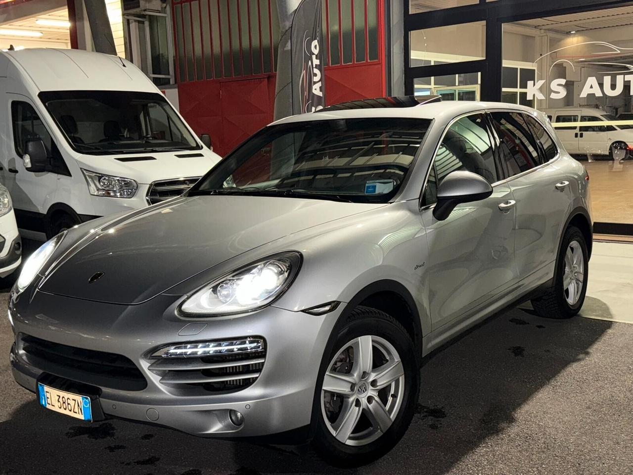 Porsche Cayenne 3.0 Diesel tiptronic 173000km
