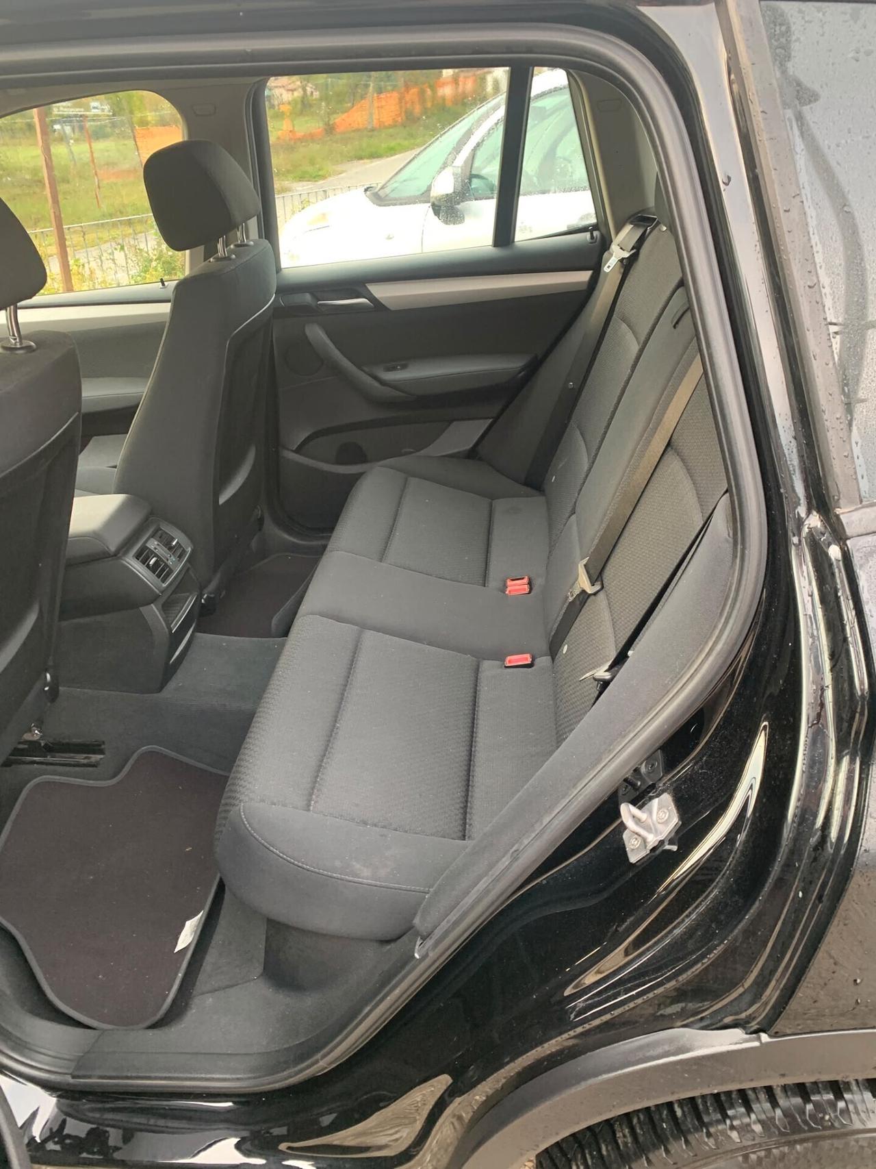 Bmw X3 Tdi 2000 cc 180 cv-main ottime condizioni di meccanica 215000 km appena eseguito tagliando generale