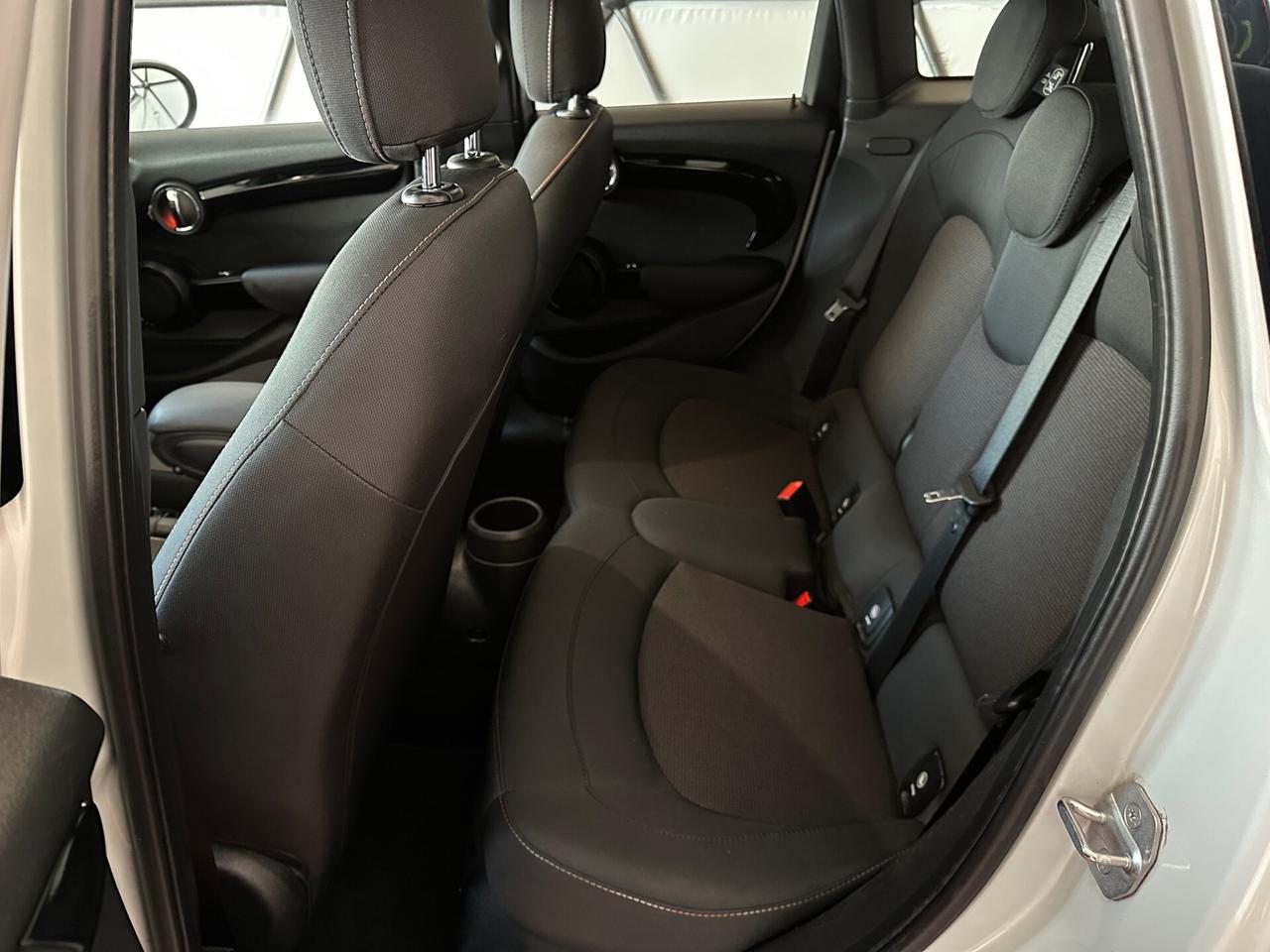 Mini 1.5 Cooper D Business XL