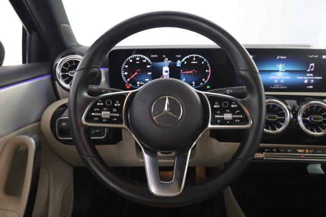 MERCEDES-BENZ A 180 A 180 d Automatic Sport